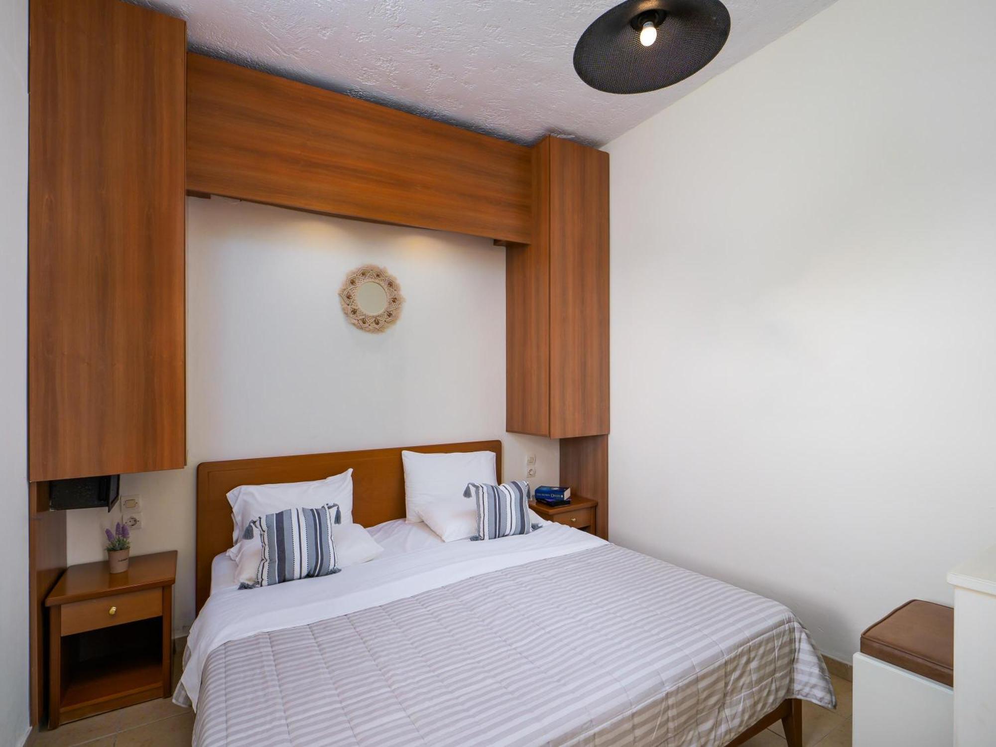Divina Seaside Apartments By Estia Goúvai Luaran gambar