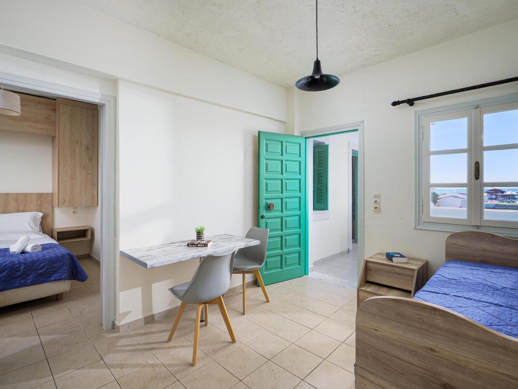 Divina Seaside Apartments By Estia Goúvai Luaran gambar