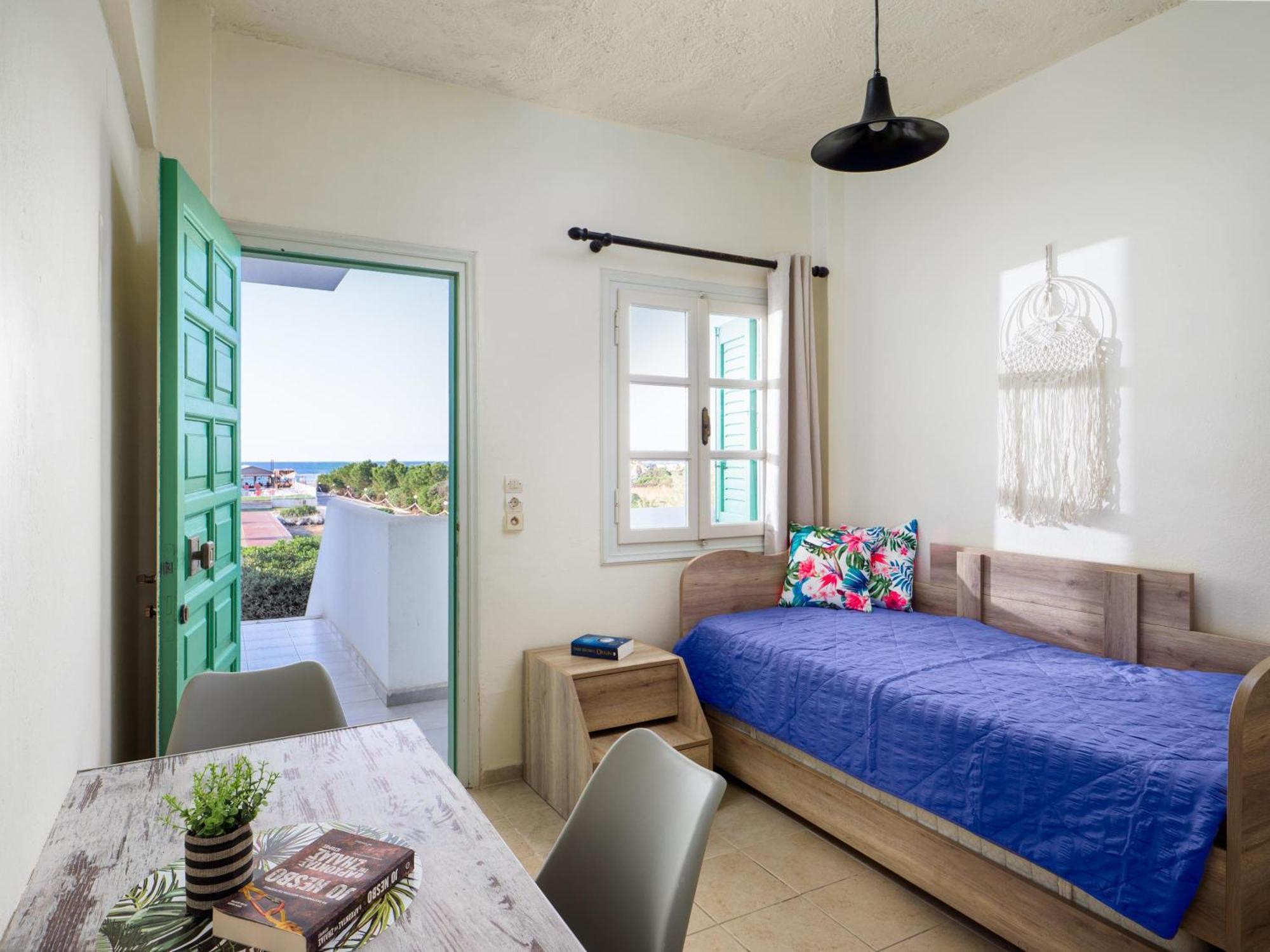 Divina Seaside Apartments By Estia Goúvai Luaran gambar